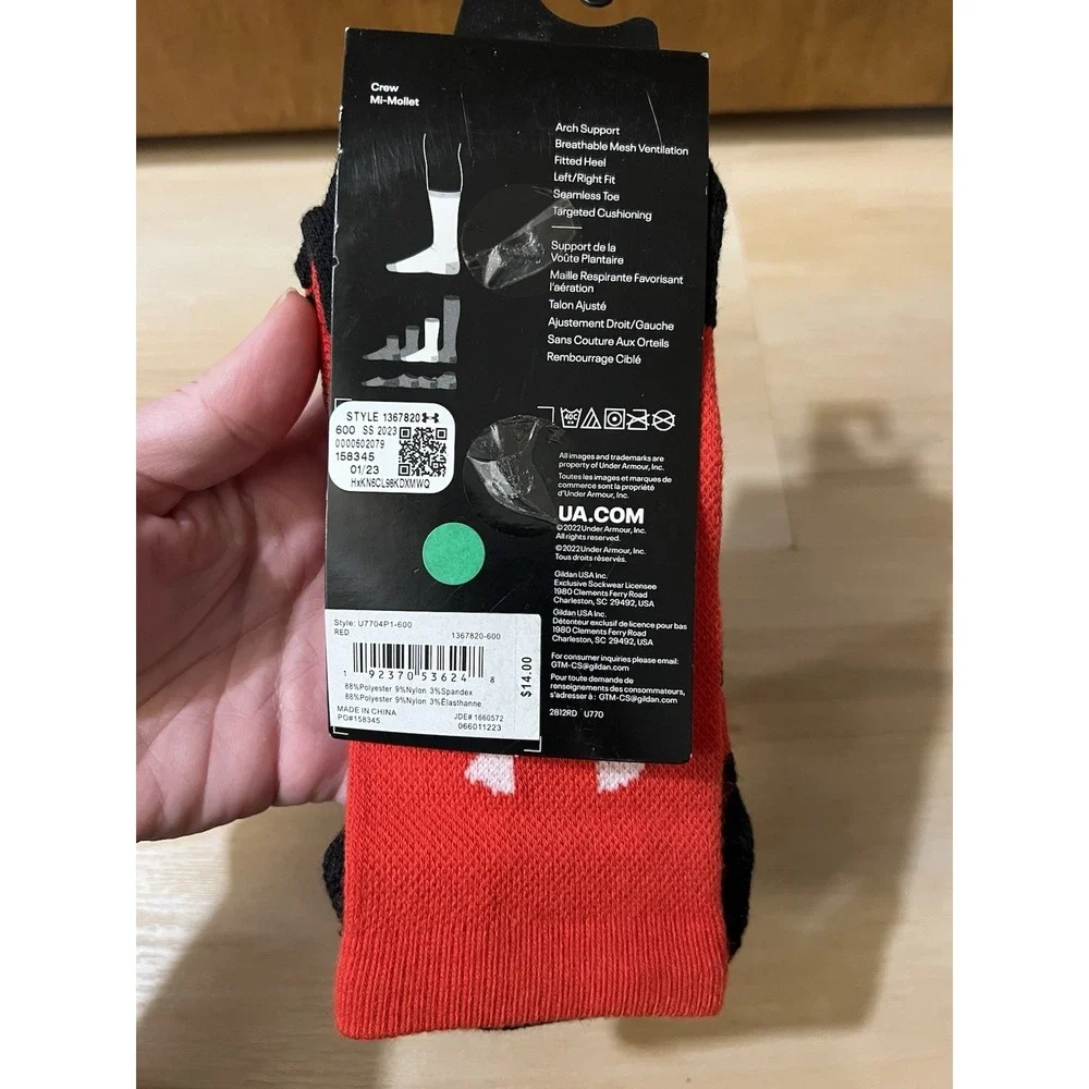 Under Armour UA Soccer Sock Cushioned Crew Red‎ M 7-8.5 W 6-10 Wicking